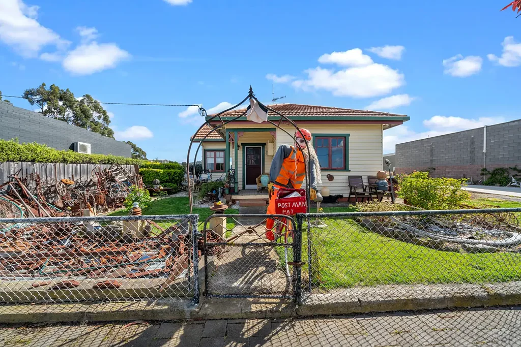 Triabunna 3房  Prime Position, Dual Accommodation & Future Potential