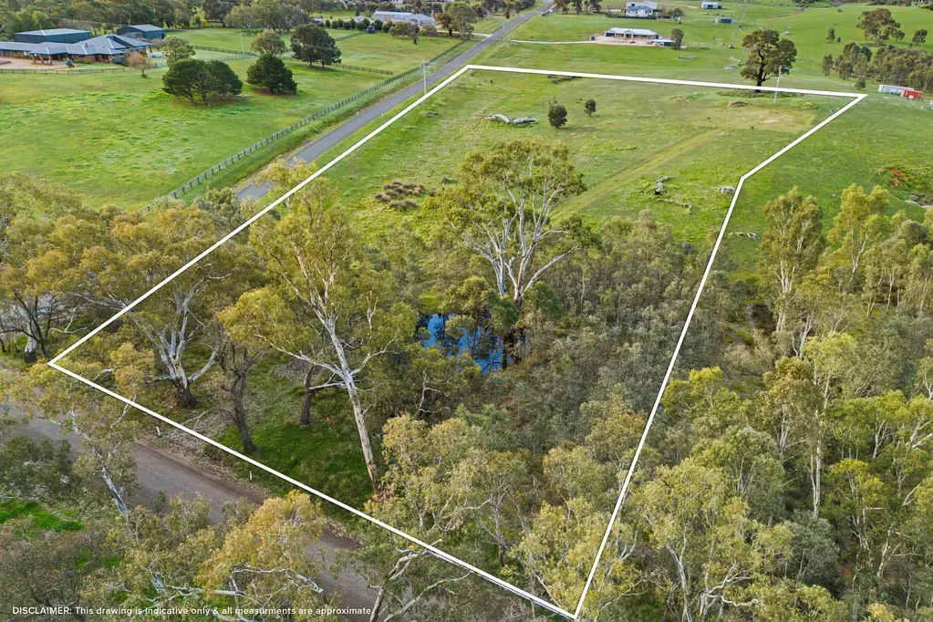 Ravenswood Create Your Ideal Lifestyle on 4.5 Scenic Acres