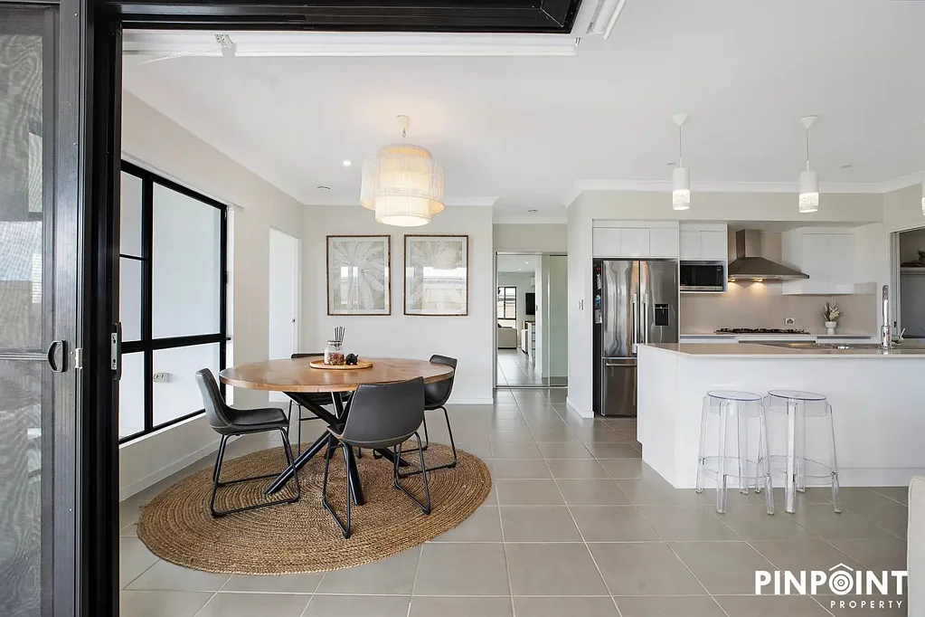21 Bjelke Circuit, Rural View, QLD 4740