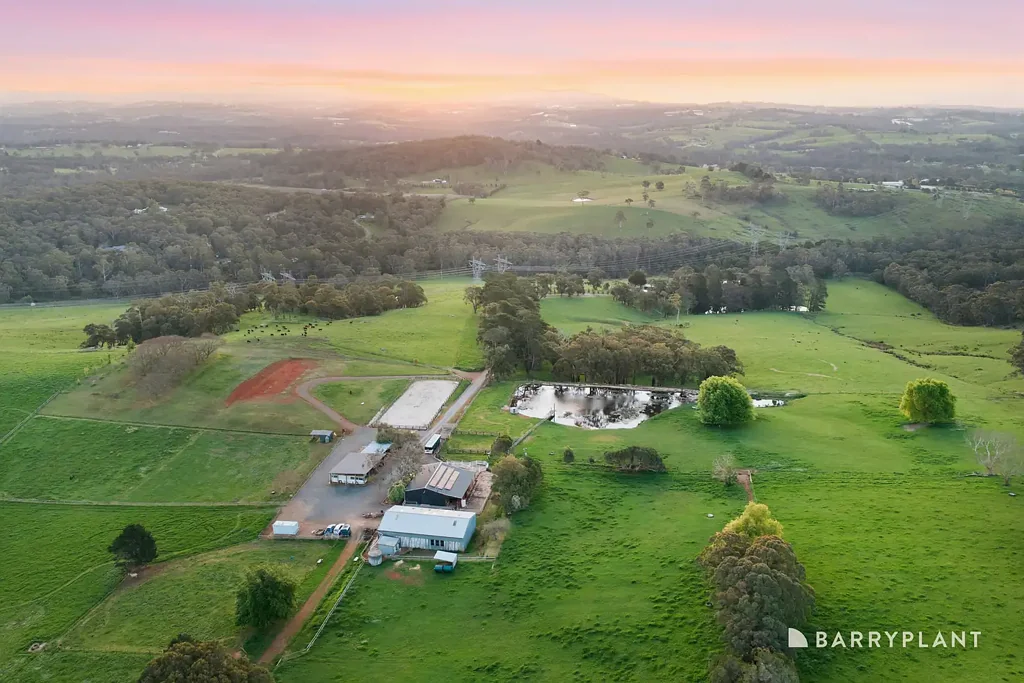Yellingbo YARRA VALLEY GRAZING PARADISE OF 173 ACRES!