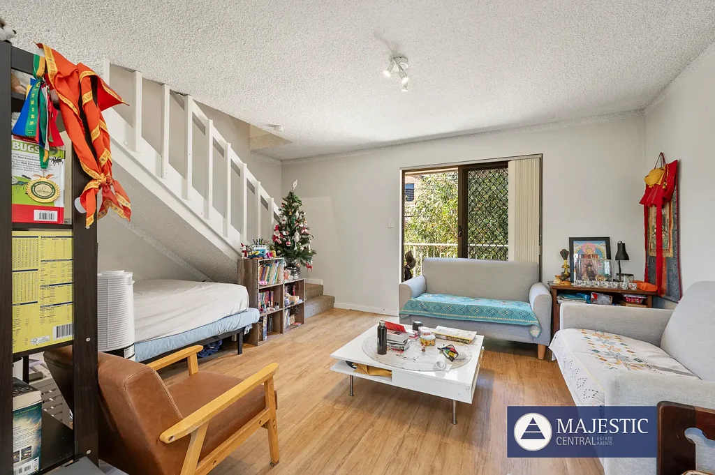 Unit 73/309 Harborne St, Glendalough, WA 6016