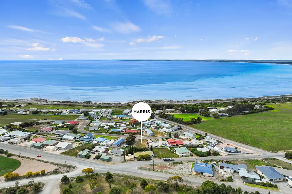 7 Bay Crescent, Point Turton, SA 5575