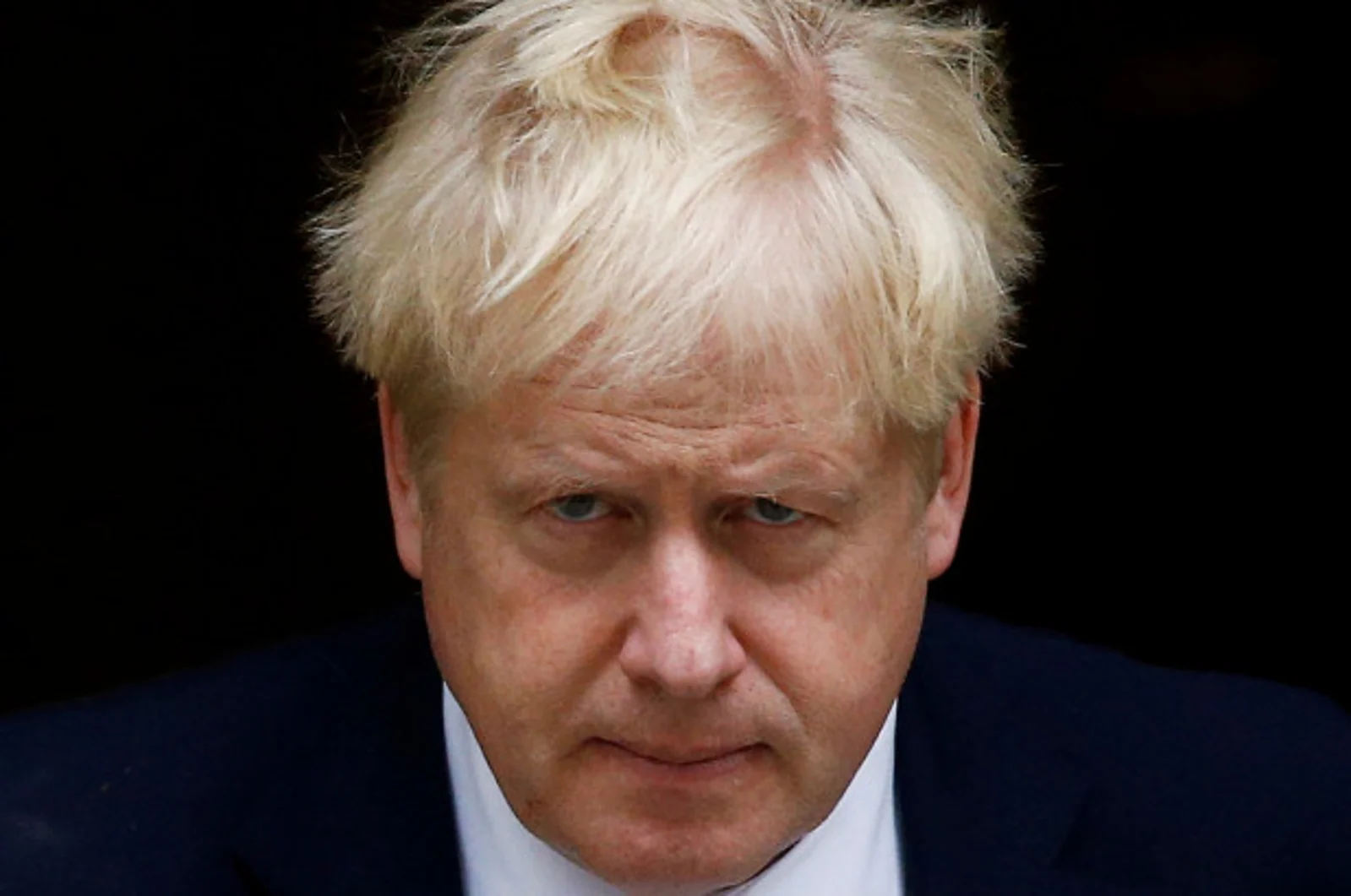英国大选临近保守党优势缩小,约翰逊承诺若获胜明年1月脱欧
