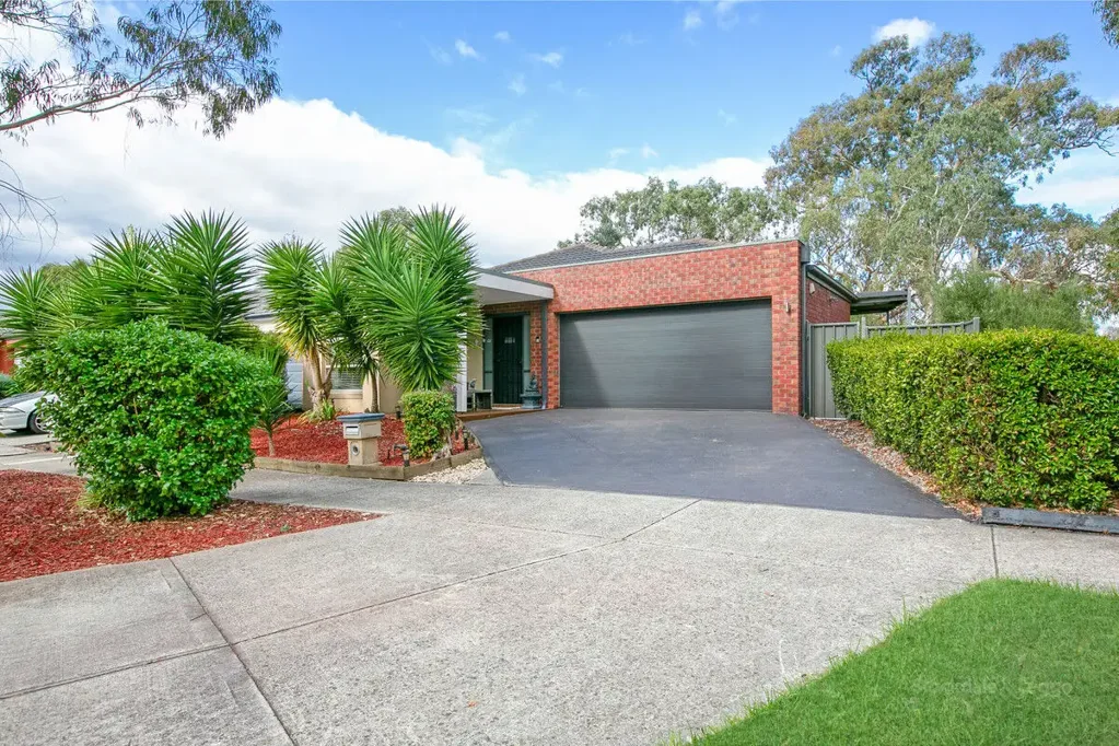 Mernda 3ห้องนอน Spacious, Contemporary Living in a Prime Mernda Location