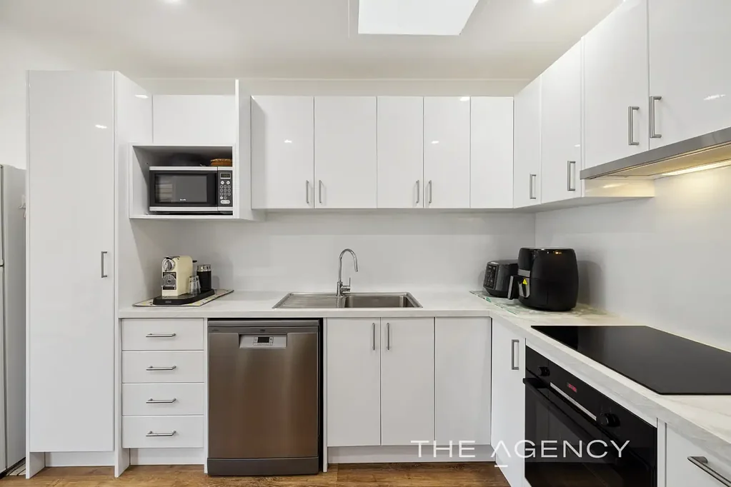 Joondanna 2 Bedroom Modern Comfort & Lifestyle Convenience