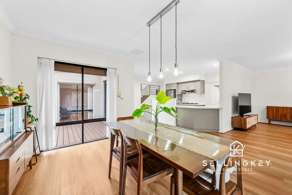Canning Vale 4 Bedroom SellingKey Real Estate presents 3 Macmillan Boulevard, Canning Vale!