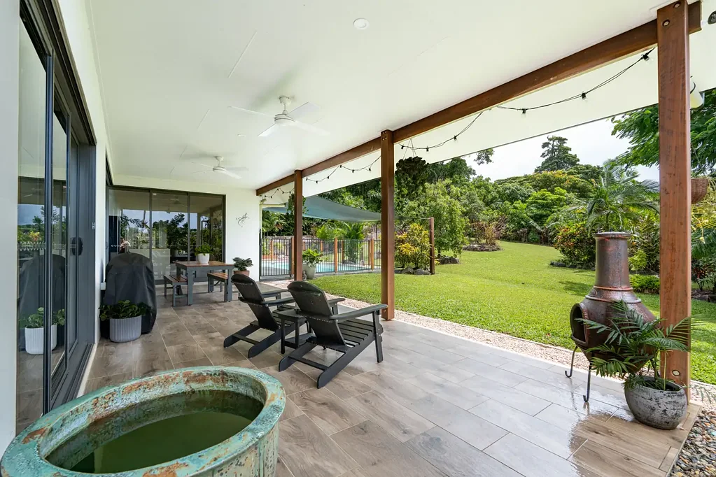 Wongaling Beach 4 Slaapkamer Modern Style, Maximum Lifestyle !