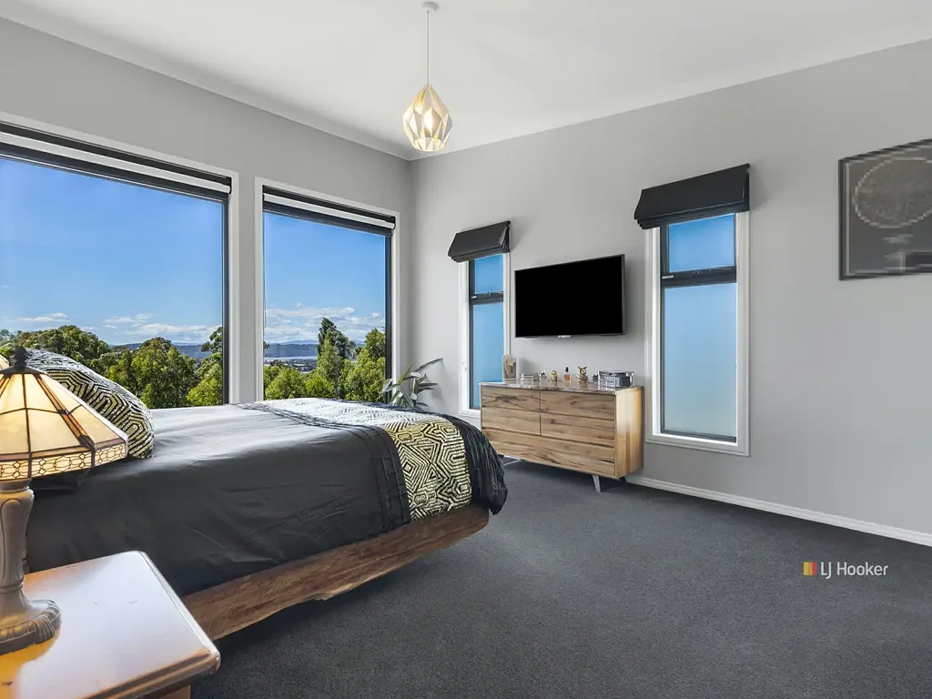 Spreyton 3 Bedroom Experience Luxury Living in the Heart of Nature