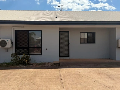 Unit 2/4 Caddy Close, Rocky Point, QLD 4874, 3 Bedrooms, 2 Bathrooms, Unit