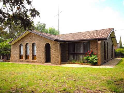 Braidwood 4 Bedroom 60 Cowper Street