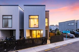 23 Tukari Lane, Mangere Bridge
