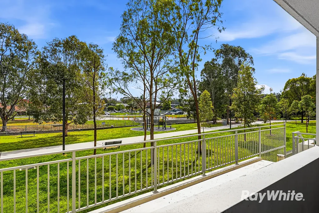 Westmead 2બેડરૂમ Spacious Full-Brick Apartment with Reserve Outlook in a Prime Location