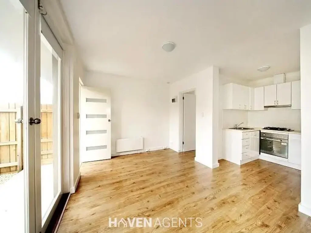 BRIGHT & STYLISH ONE‑BEDROOM APARTMENT IN MALVERN EAST I HAVEN AGENTS