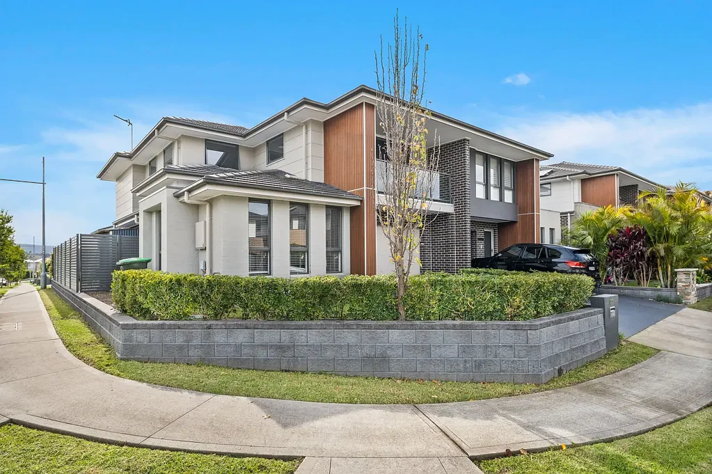Tullimbar 3 Bedroom Spacious Interiors in a Convenient Location