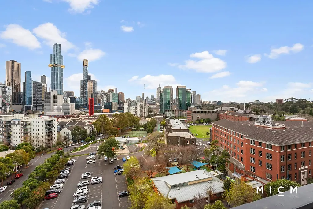 Southbank 2 Bedroom Breathtaking City Views to the North in Serene Southbank Setting