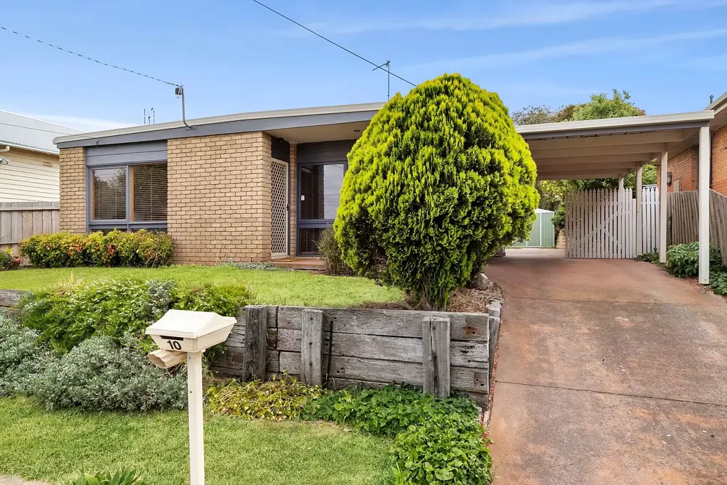 Unique living in ideal location