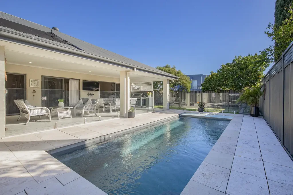 Fern Bay 4房  Stunning Resort Style Oasis