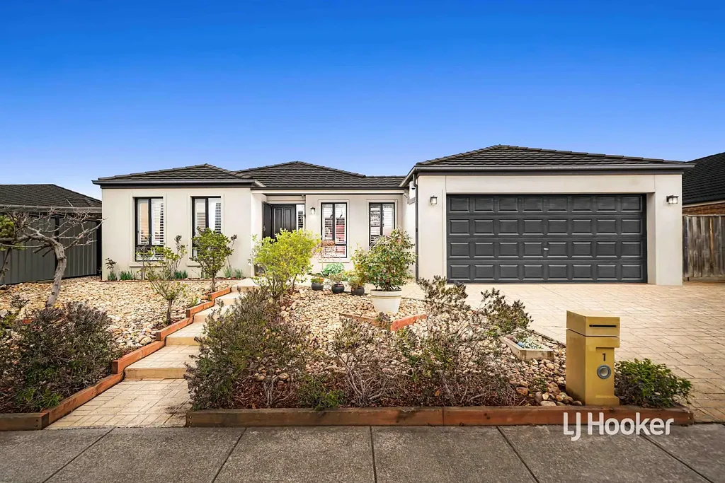 1 Sperlonga Grove, Point Cook, VIC 3030
