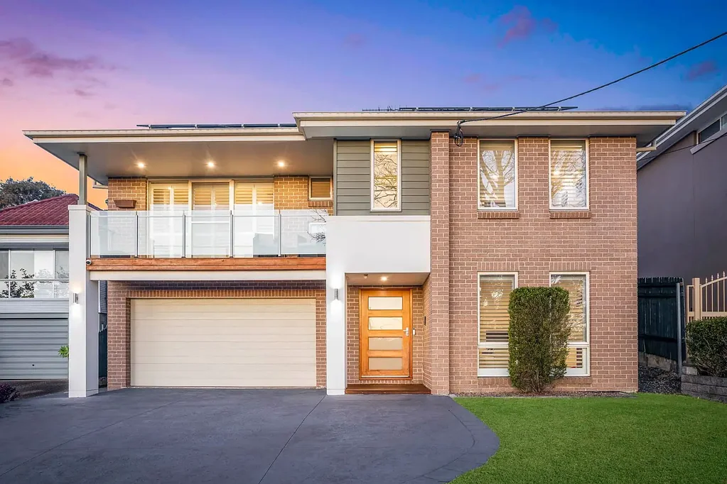Caringbah South 5ਬੈੱਡਰੂਮ Luxury Family Abode Located for Lifestyle