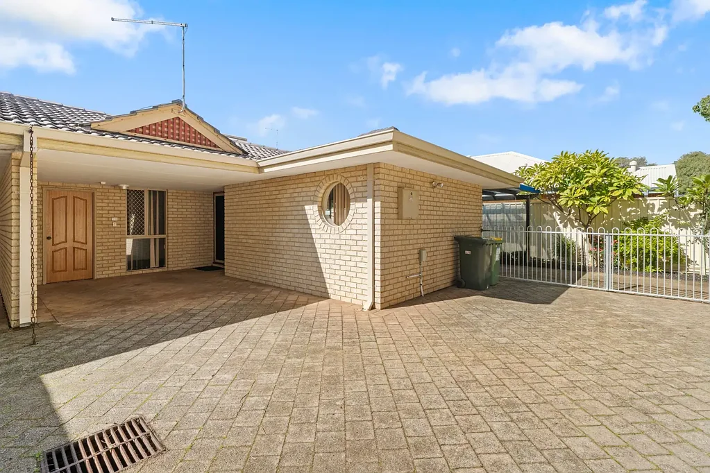 Mandurah 2ਬੈੱਡਰੂਮ Wanting a Unit close to the Mandurah CBD?