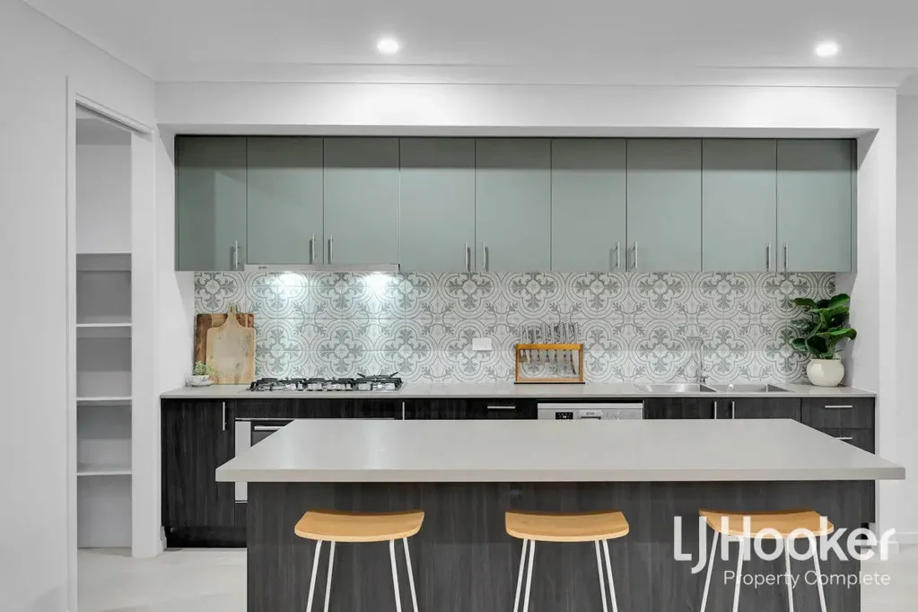 Yarrabilba 4房 现代低层家庭住宅，带影音室和管道空调 Modern Low-Set Family Home with Media Room & Ducted Air