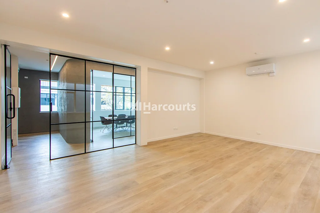 Takapuna  Superb Office Suite!