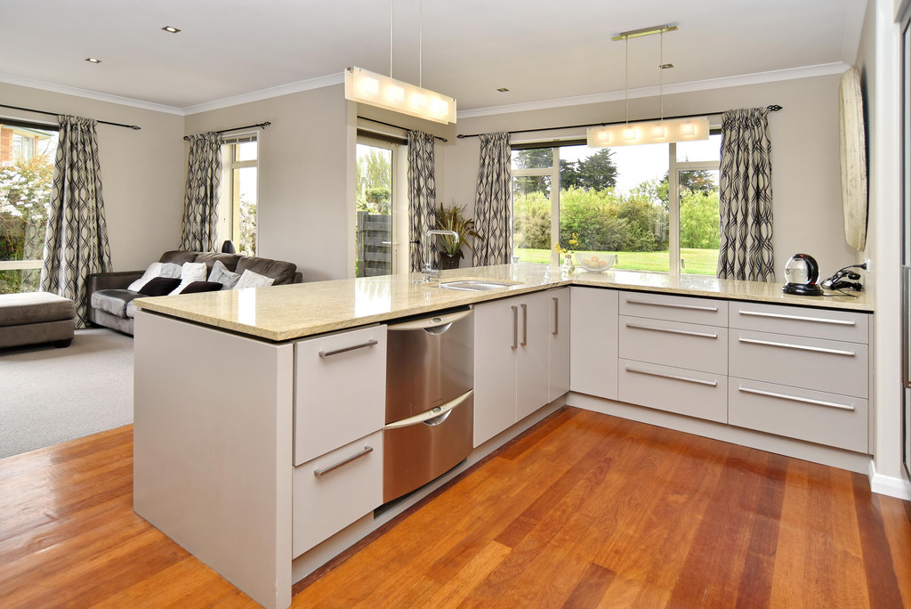 68 Willowview Drive, Redwood, Christchurch, 5房, 0浴