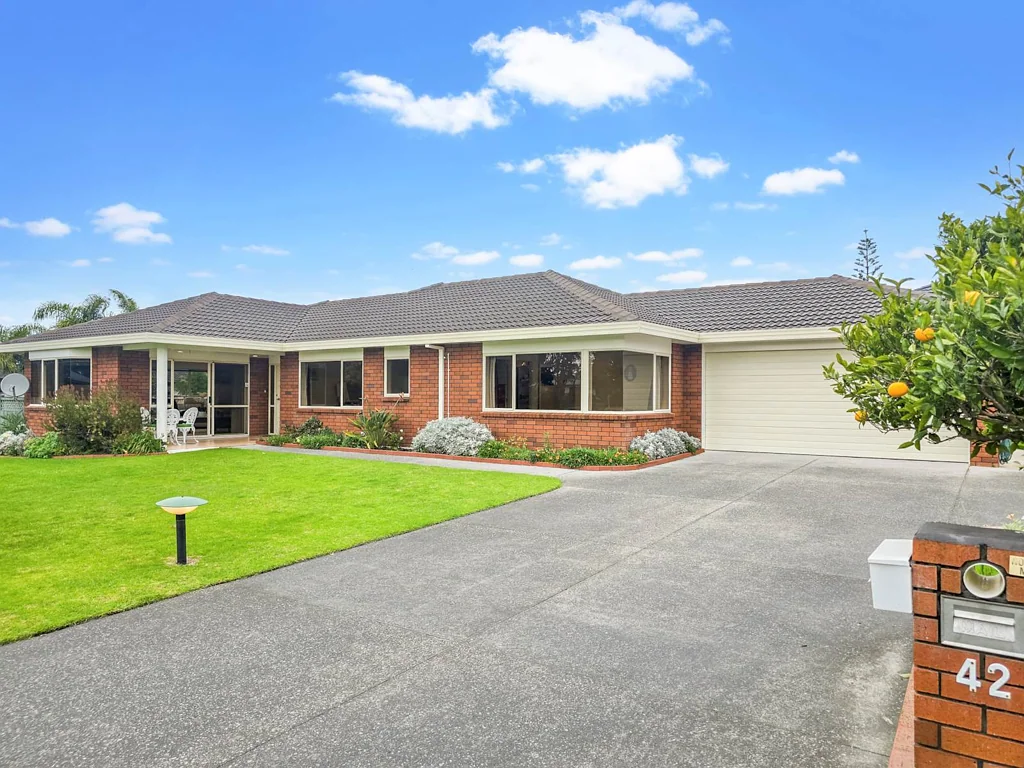 42 Settlers Grove, Orewa, Rodney, Auckland