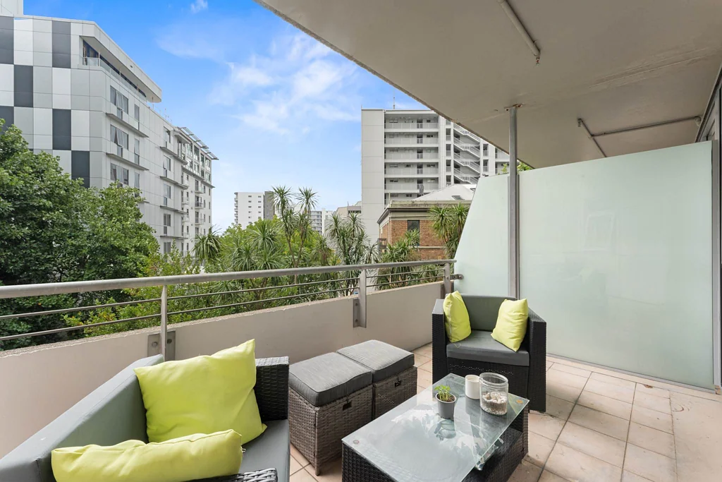 Auckland Central 3房  HUGE Freehold 163m2, 3 Bed+Carpark, Pet Friendly
