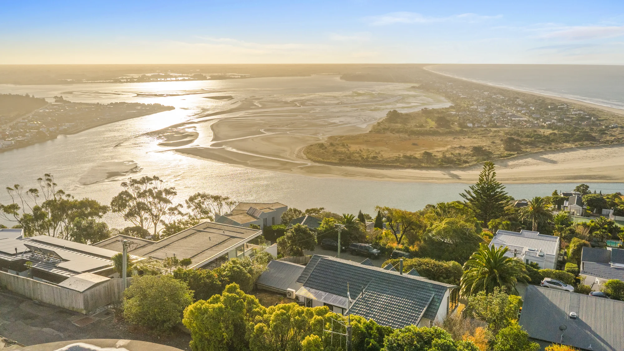 Clifton 4ਬੈੱਡਰੂਮ Breathtaking Views Await Your Finishing Touches!