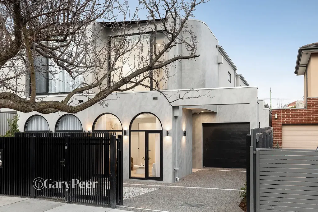 Caulfield South 4 Slaapkamer Architectural excellence, effortlessly refined