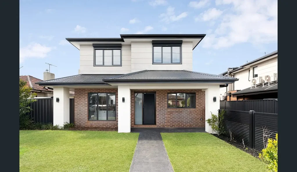 'Modern Townhouse Living' - For Lease