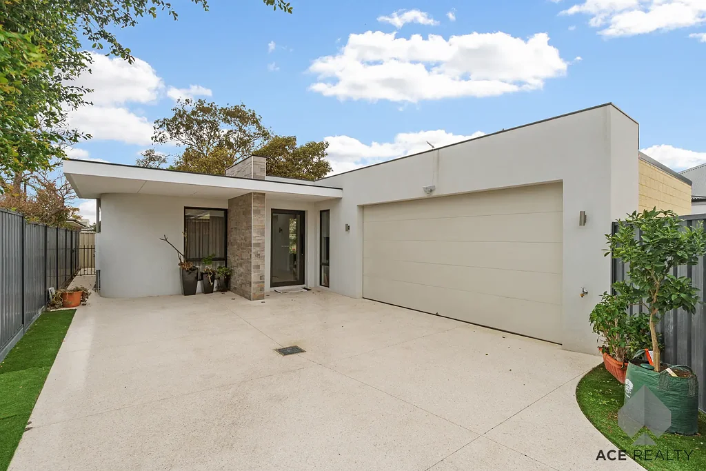 7A Glenelg Street, Applecross, WA 6153