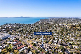 21A, C & D Knights Road, Rothesay Bay, Rothesay Bay, North Shore City