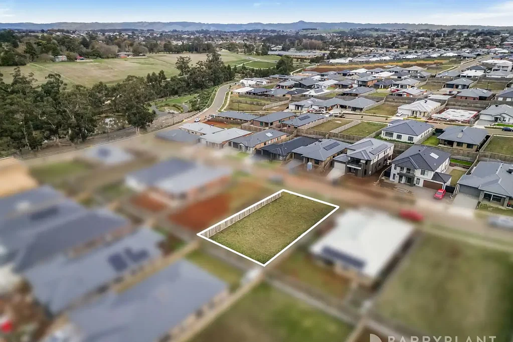 13 Royston Avenue, Warragul, VIC 3820