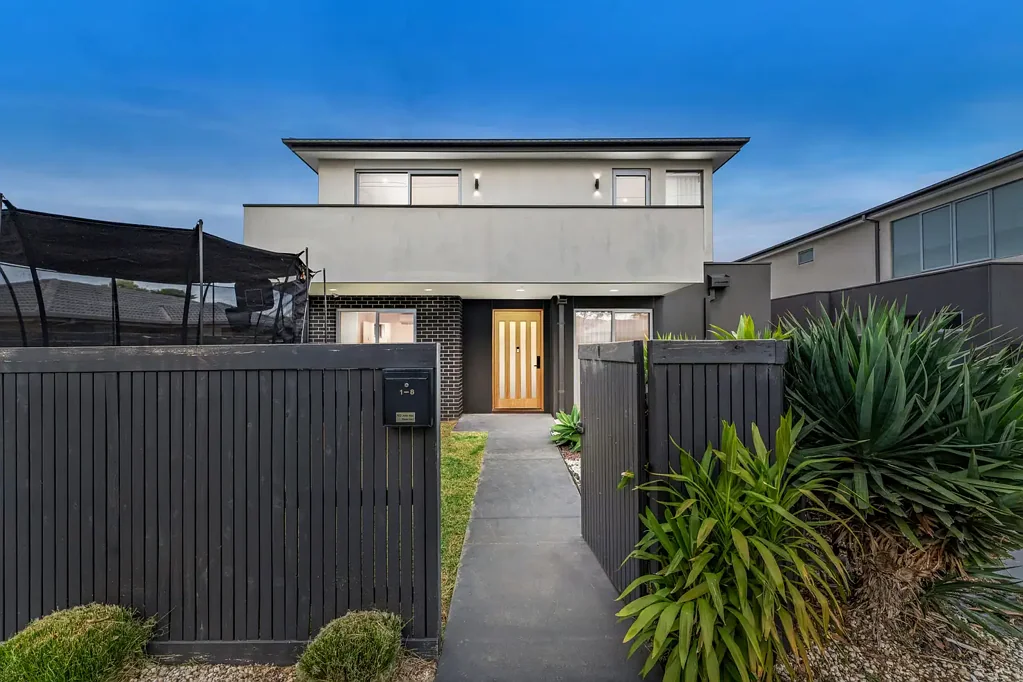 Carrum 4Phòng ngủ Contemporary Family Living with an Exceptional Outdoor Retreat