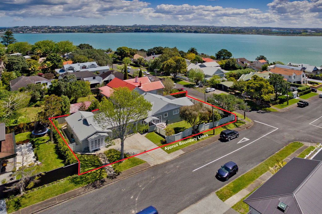 Residential  Mixed Housing Suburban Zone