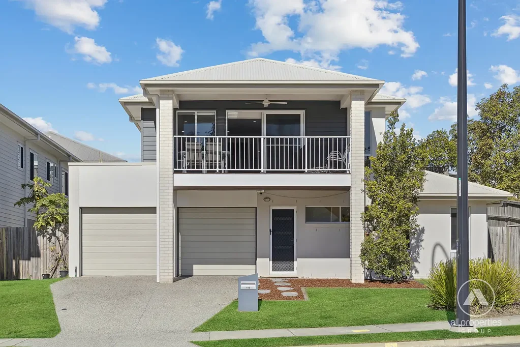 Spring Mountain 4ਬੈੱਡਰੂਮ Views, Space & Dual Living – All on a Prime Corner Block!