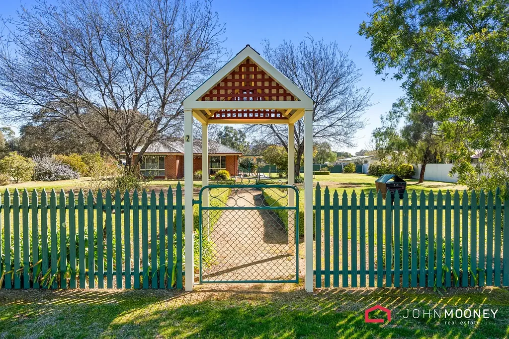2 Scott Street, The Rock, NSW 2655