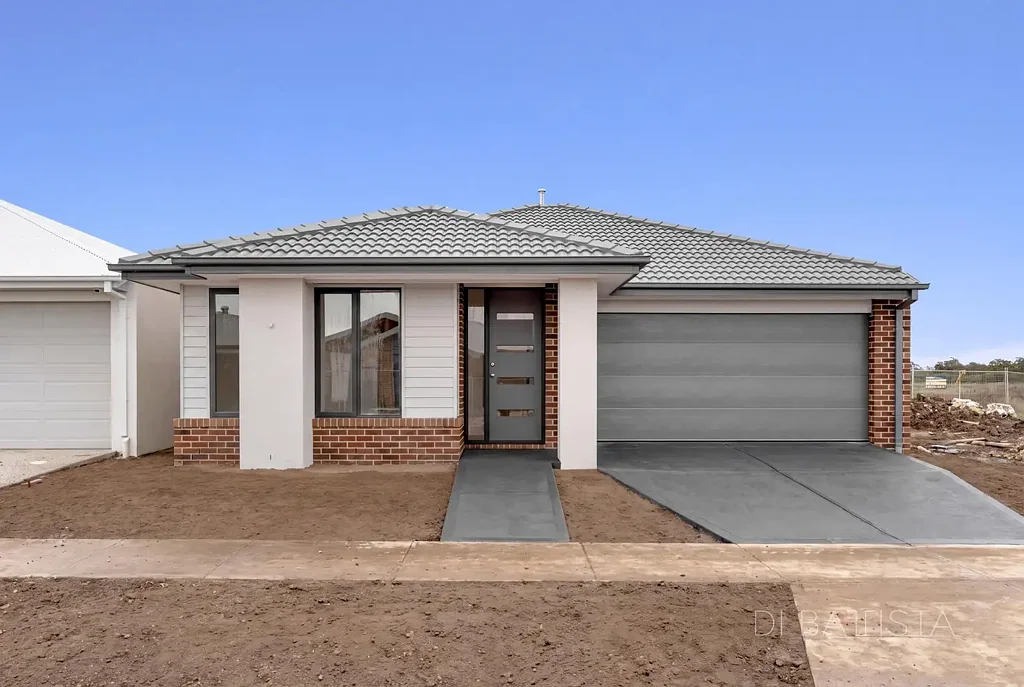 Mickleham 4Kwarto Brand-New Metricon Home Offering Style, Space and Effortless Living