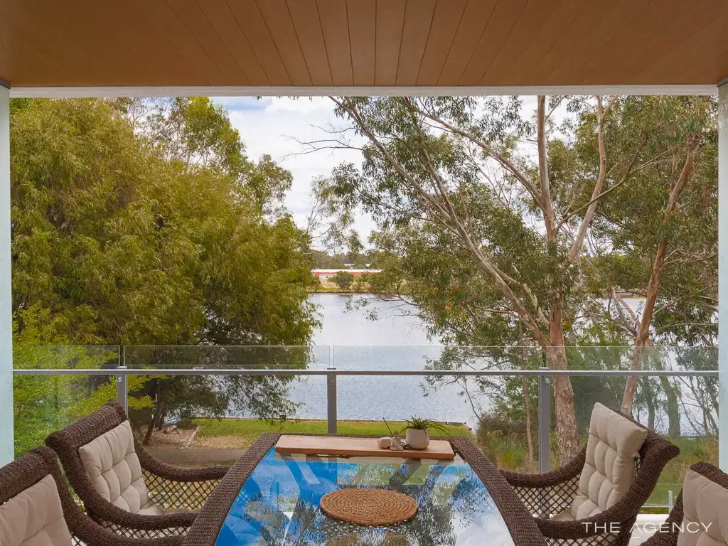 Rivervale 2房  INVESTMENT OPPORTUNITY WITH MAGNIFICENT VIEWS AND FABULOUS FACILITIES