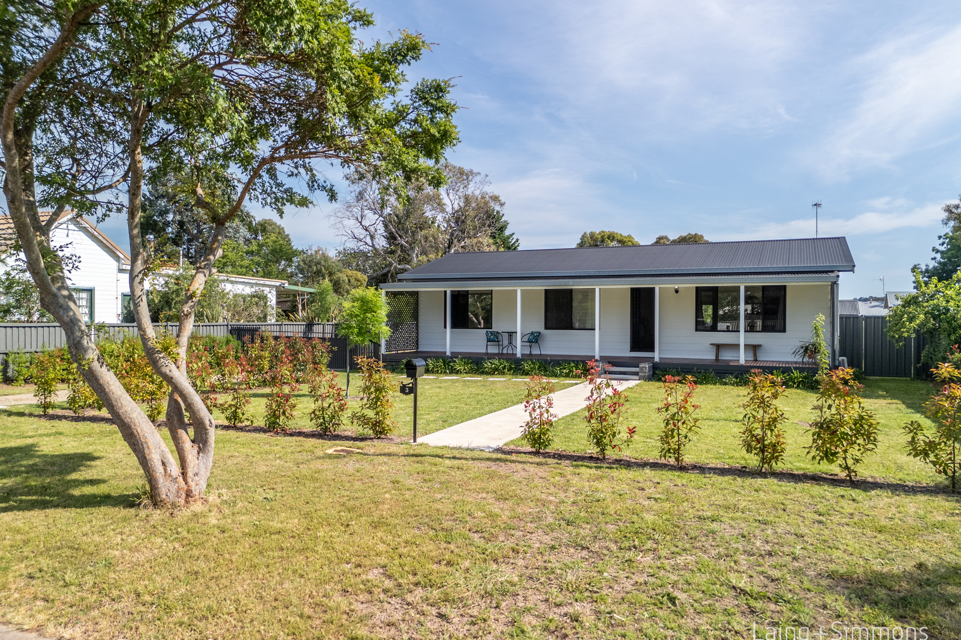 3 KING ST, URALLA NSW 2358, 0 chambres, 0 salles de bain, House