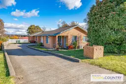 1 & 2/10 Northey Drive, Armidale