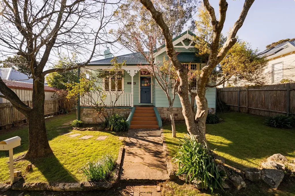 Katoomba 3Phòng ngủ Charming Mountains Cottage in a Prime Katoomba Location