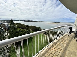 87/49 Landsborough Pde, Golden Beach