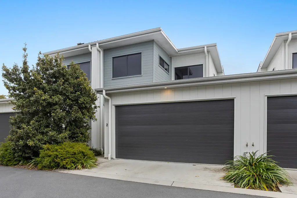 2/18 Foreshore Street, Coomera, QLD 4209