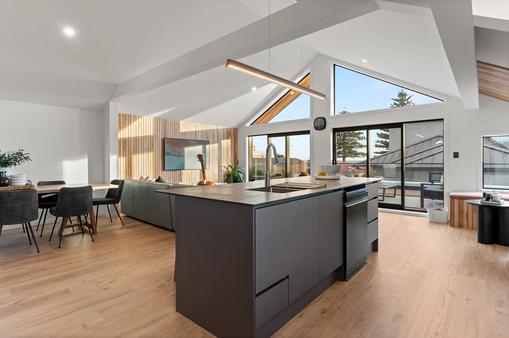 Mount Maunganui 5chambre Timeless Design Meets Coastal Calm