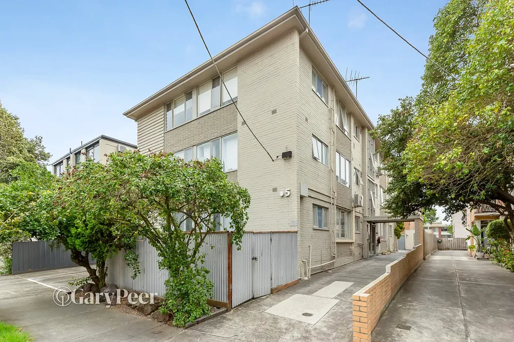 1/5 Celeste Court, St Kilda East, VIC 3183