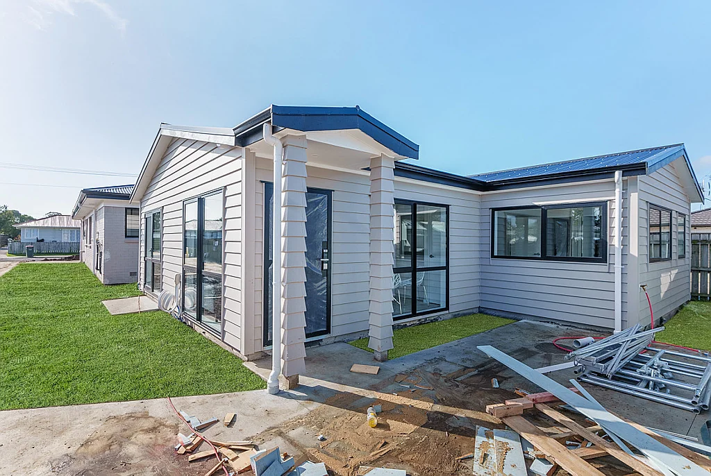 Private and Peaceful Living in Central Papakura