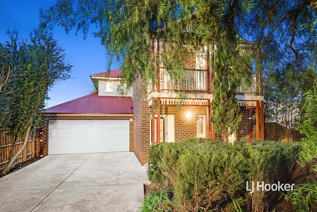104 Foxwood Drive, Point Cook, VIC 3030